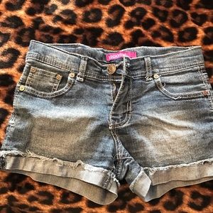 Vigoss size 12 shorts with frayed folded edges